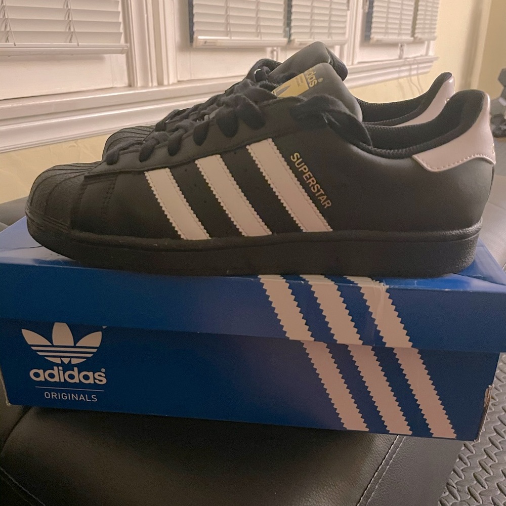 Adidas superstar foundation